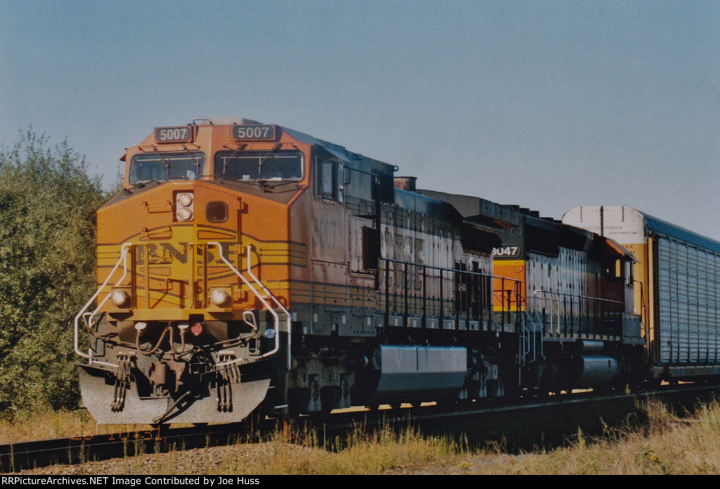 BNSF 5007 East